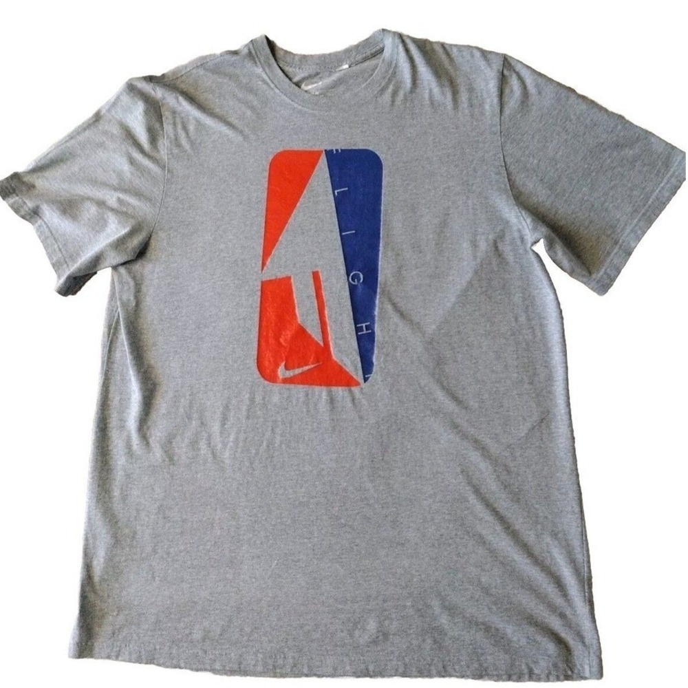 Nike T Shirt Men's XL Gray Casual Relaxed Fit Cotton‎ Outdoor Light Graphic